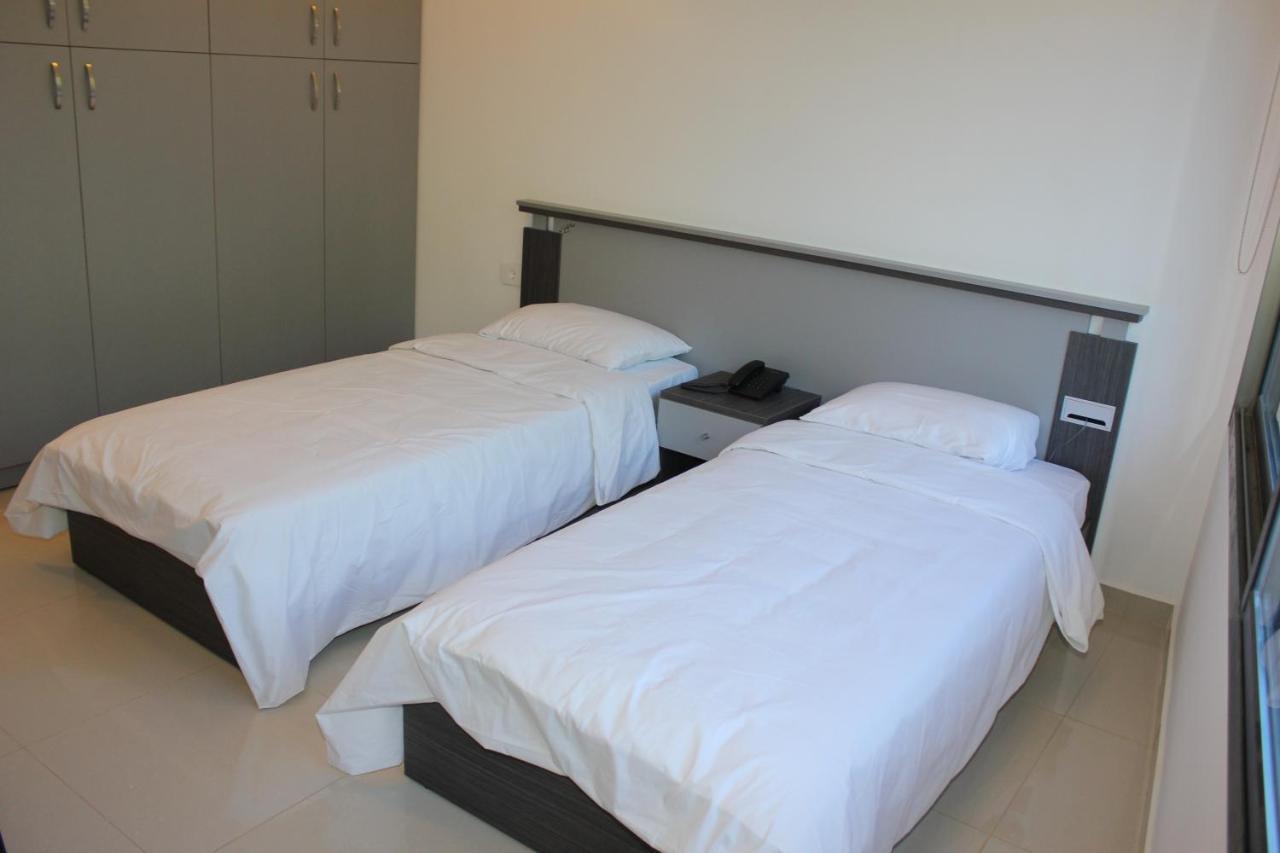 Hotel Le Caravelle Beirut à Mansourieh Extérieur photo