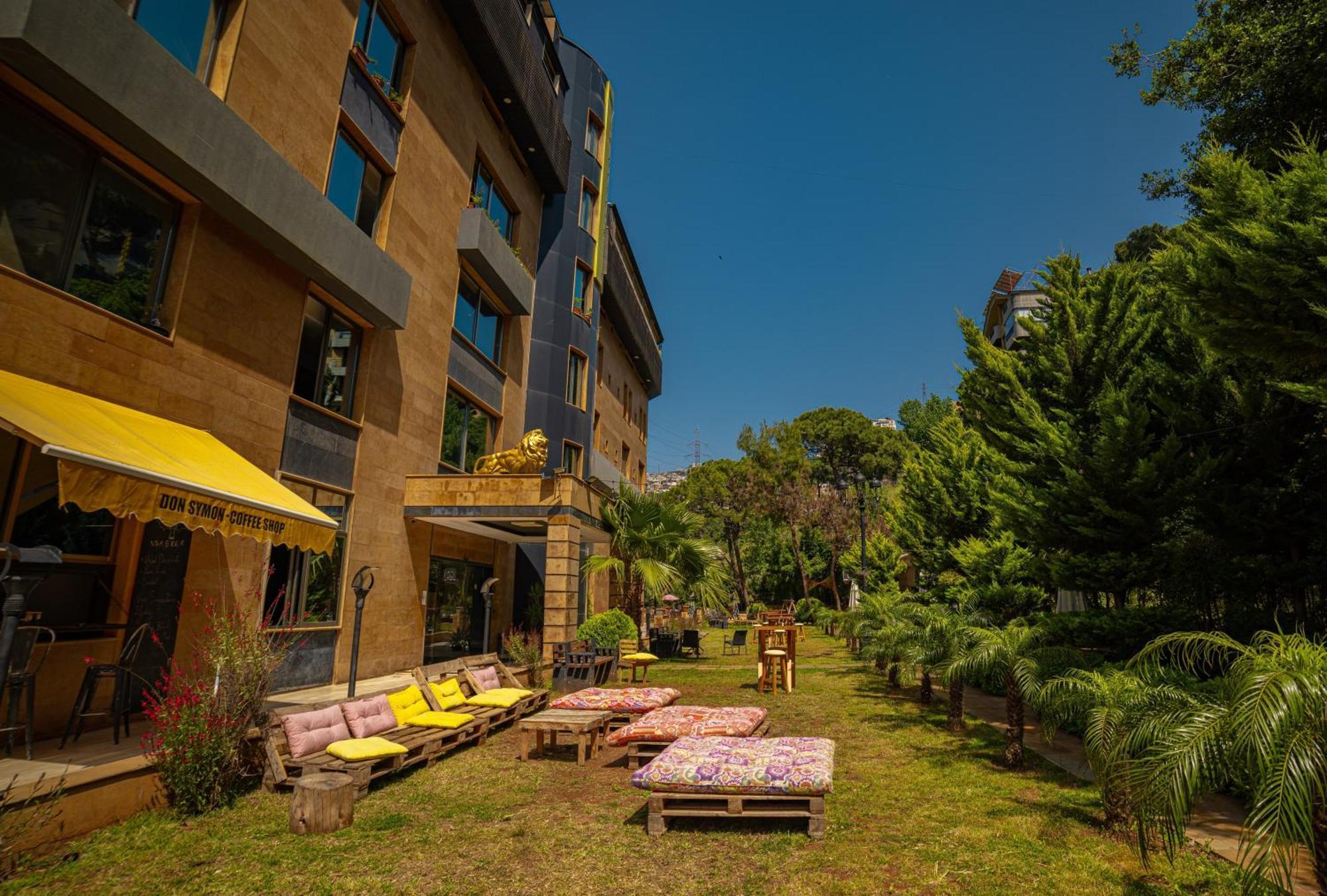 Hotel Le Caravelle Beirut à Mansourieh Extérieur photo