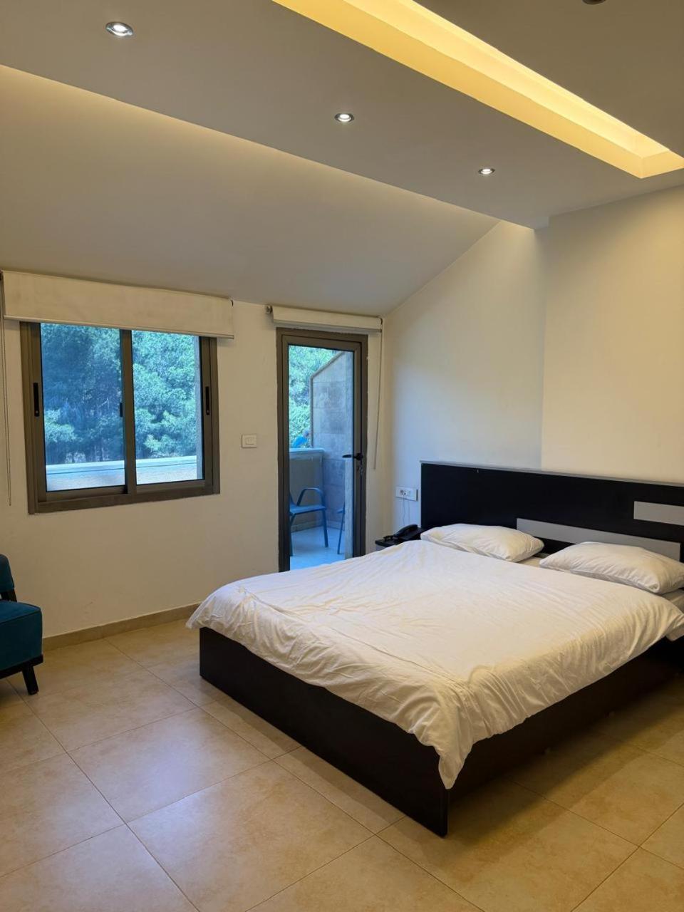 Hotel Le Caravelle Beirut à Mansourieh Extérieur photo